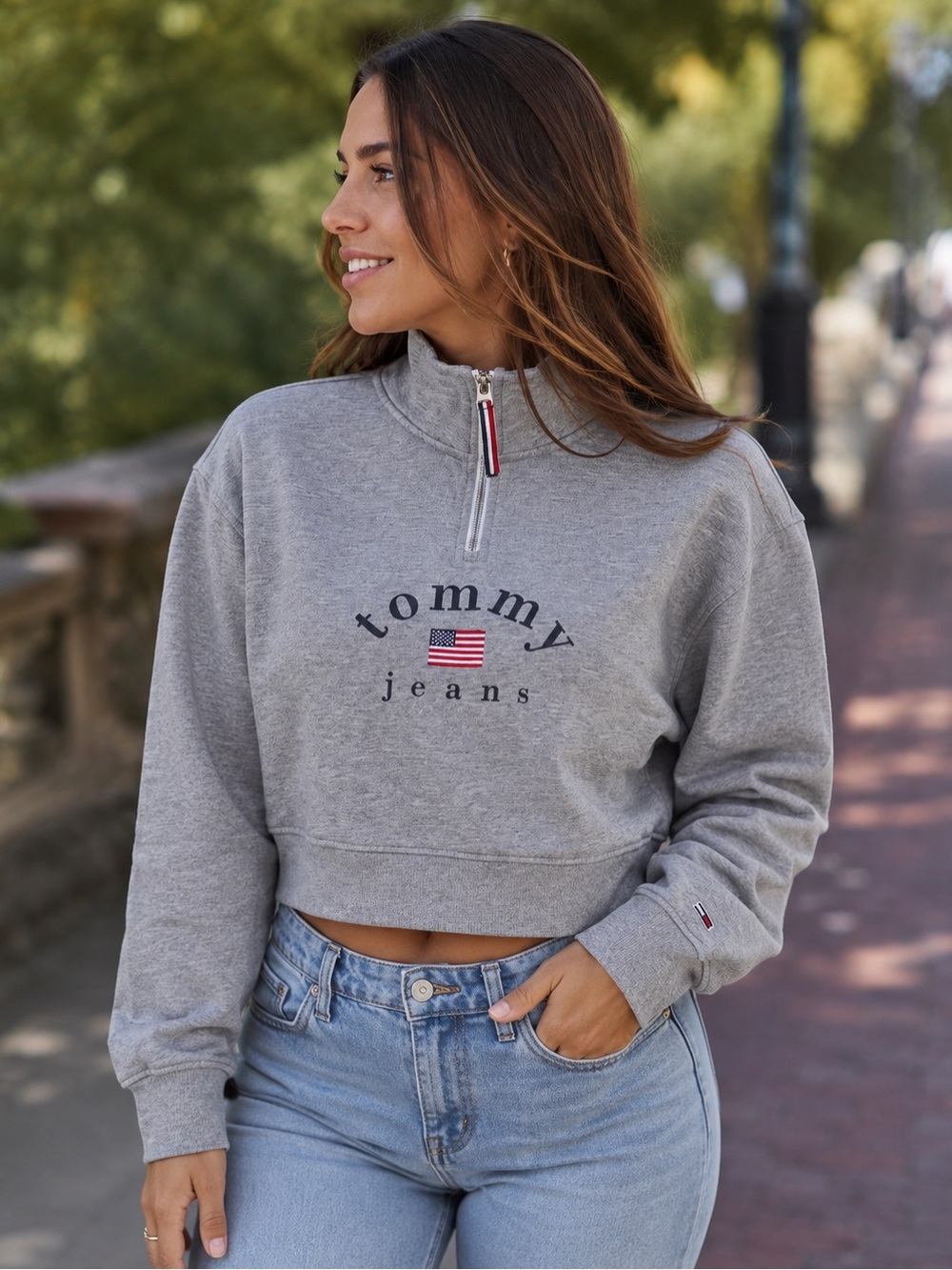 Tommy Jeans Women’s S/P Gray Quarter Zip Sweatshirt Logo Cropped Pullover VGUC